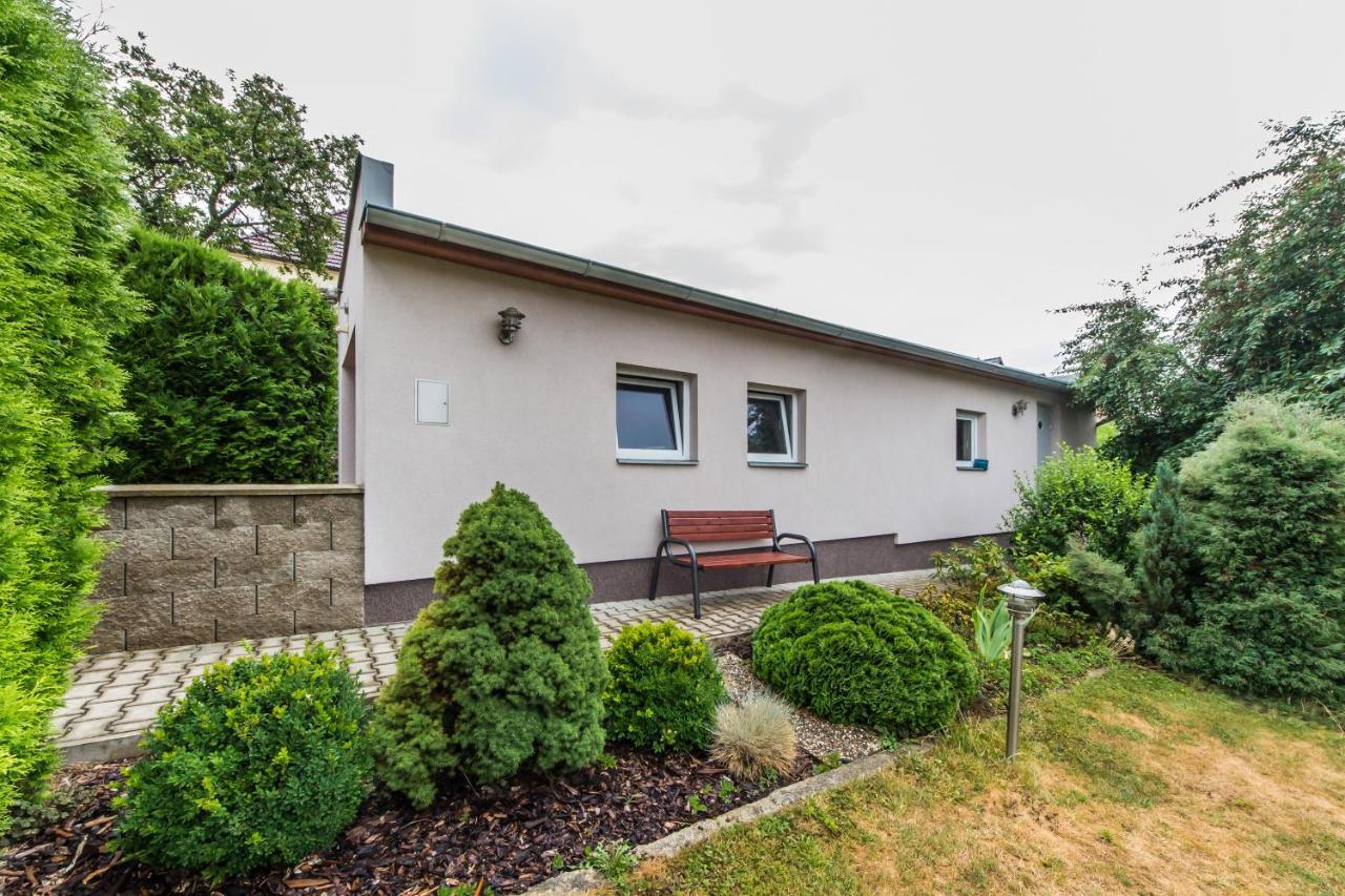 Pension Milada Klecany Exterior photo